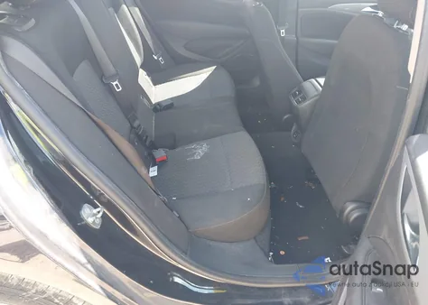 2018 Buick Regal Sportback Preferred z USA, uszkodzony, nr VIN W04GL6SX7J1108852